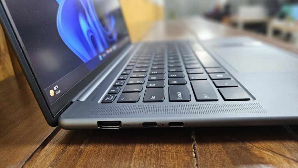 Lenovo-Yoga-Slim-7-Pro-X-left-ports